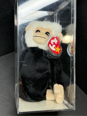 Ty Beanie Baby Plush Monkey Mooch- Black and Cream Fur with Red Heart Tag
